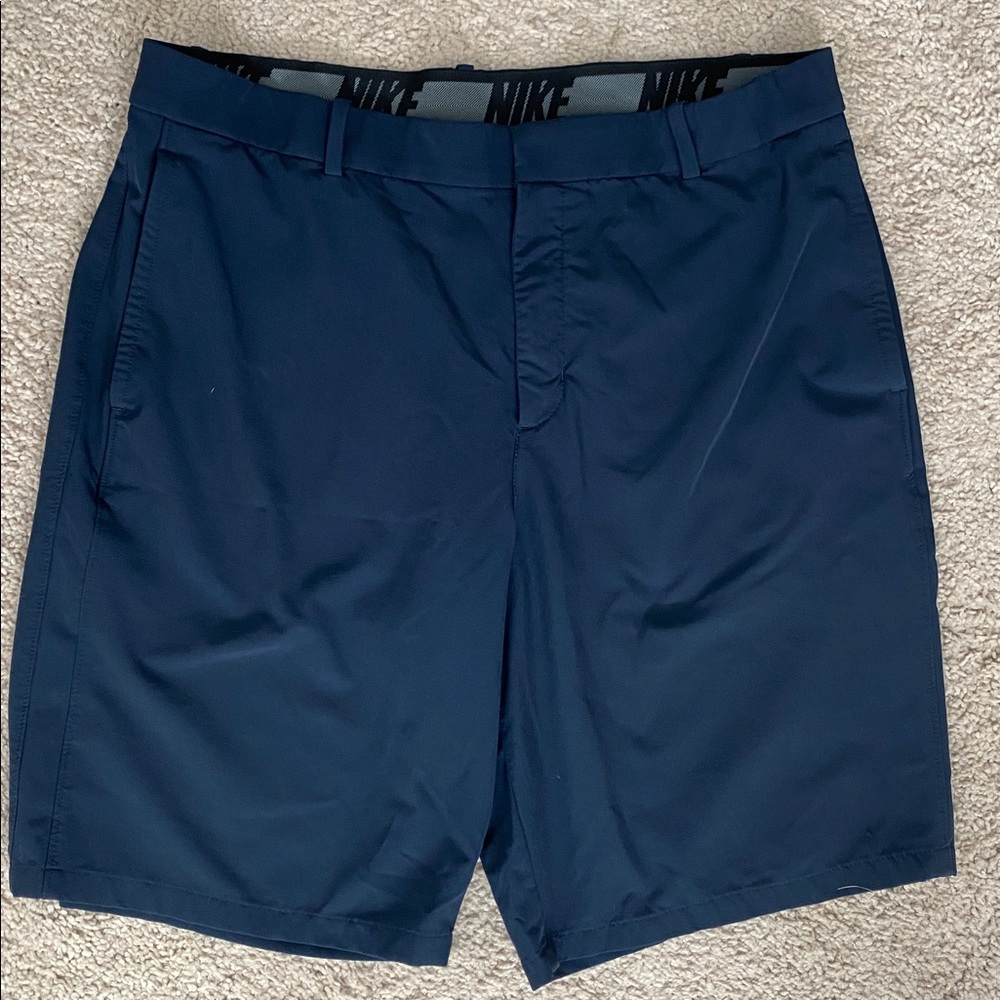 NAVY NIKE MENS GOLF SHORTS